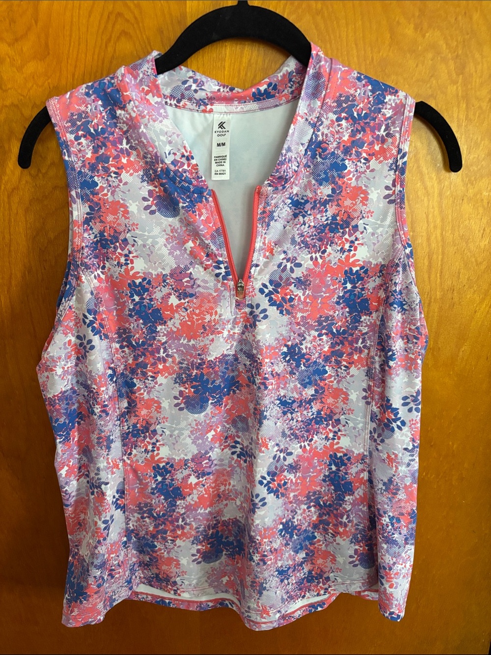 Kyodan Golf Sleeveless Floral Print Zip-Front Women's Top - Coral, Blue & White